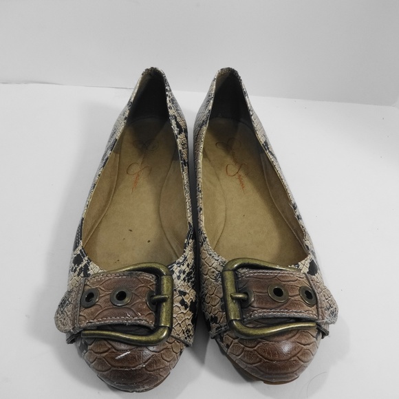 JESSICA SIMPSON Brown Buckled Flat Shoes Size 9 - Picture 2 of 8